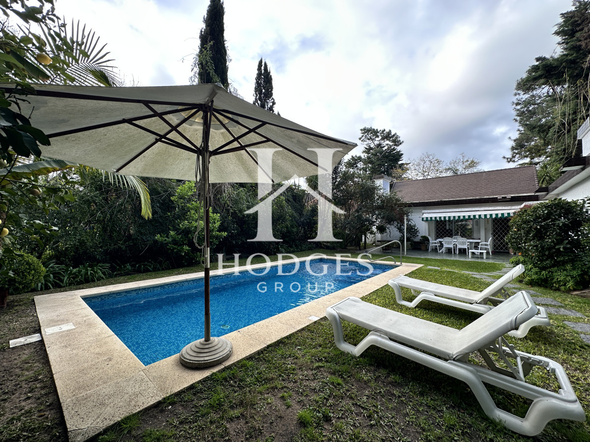 Casa ID.52 - Amplia casa en venta para entrar completa