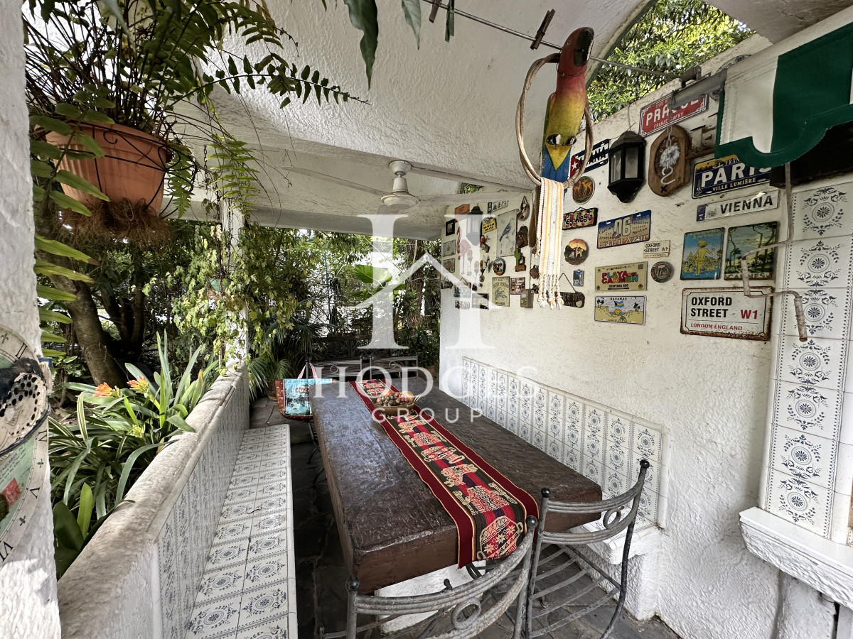 Casa ID.52 - Amplia casa en venta para entrar completa