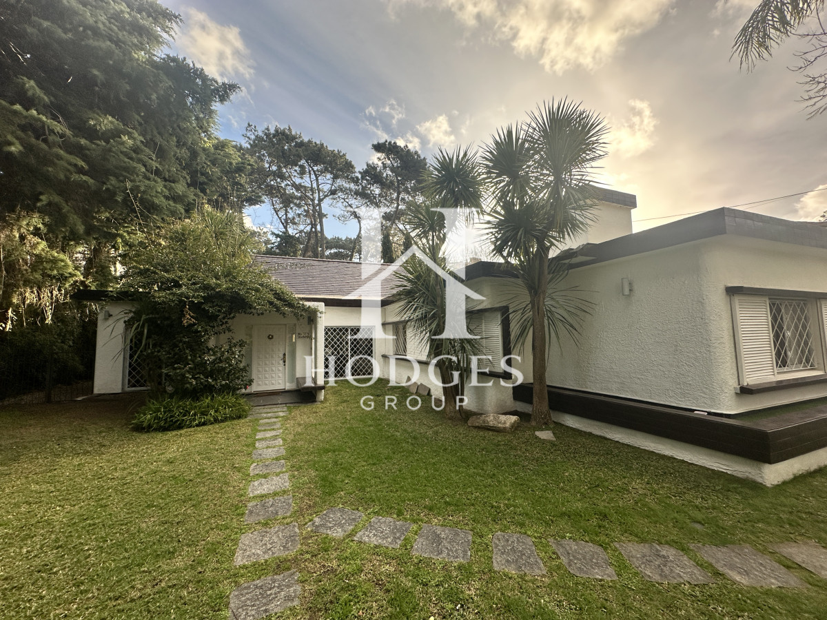 Casa ID.52 - Amplia casa en venta para entrar completa