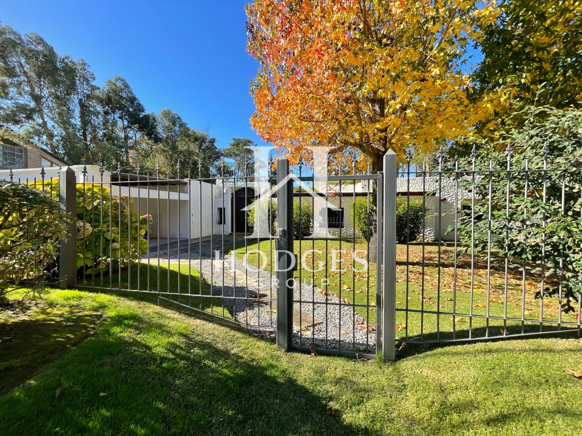 Casa ID.58 - Casa 3 dormitorios con piscina en Rincon del Indio, Punta del Este.