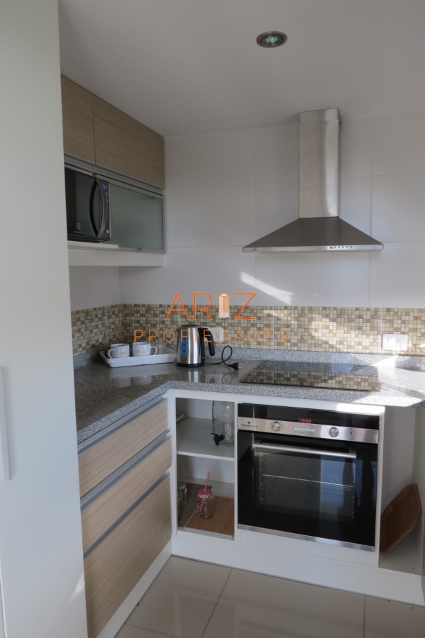Apartamento ID.2014 - Apartamento de 3 dormitorios en venta y alquiler en Roosevelt
