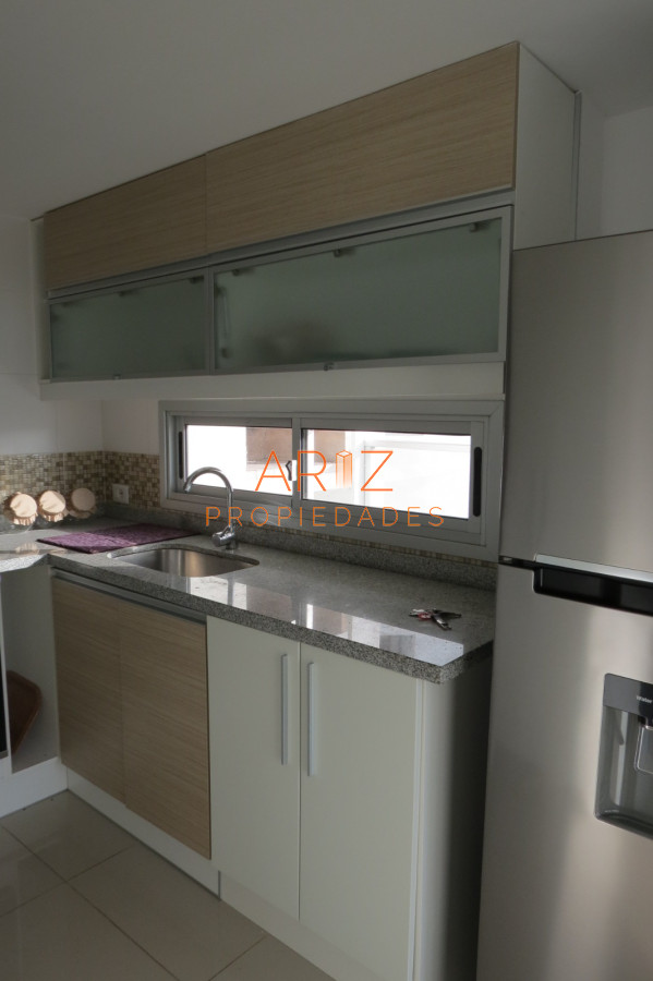 Apartamento ID.2014 - Apartamento de 3 dormitorios en venta y alquiler en Roosevelt