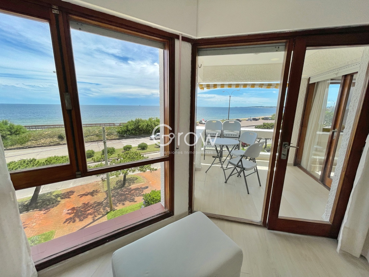 Apartamento ID.3453 - Primera linea Playa Mansa, 2 dormitorios 