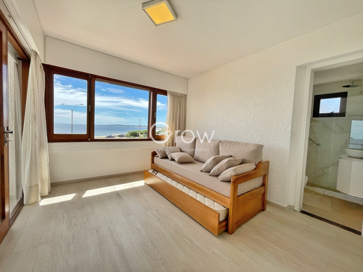 Apartamento ID.3453 - Primera linea Playa Mansa, 2 dormitorios 