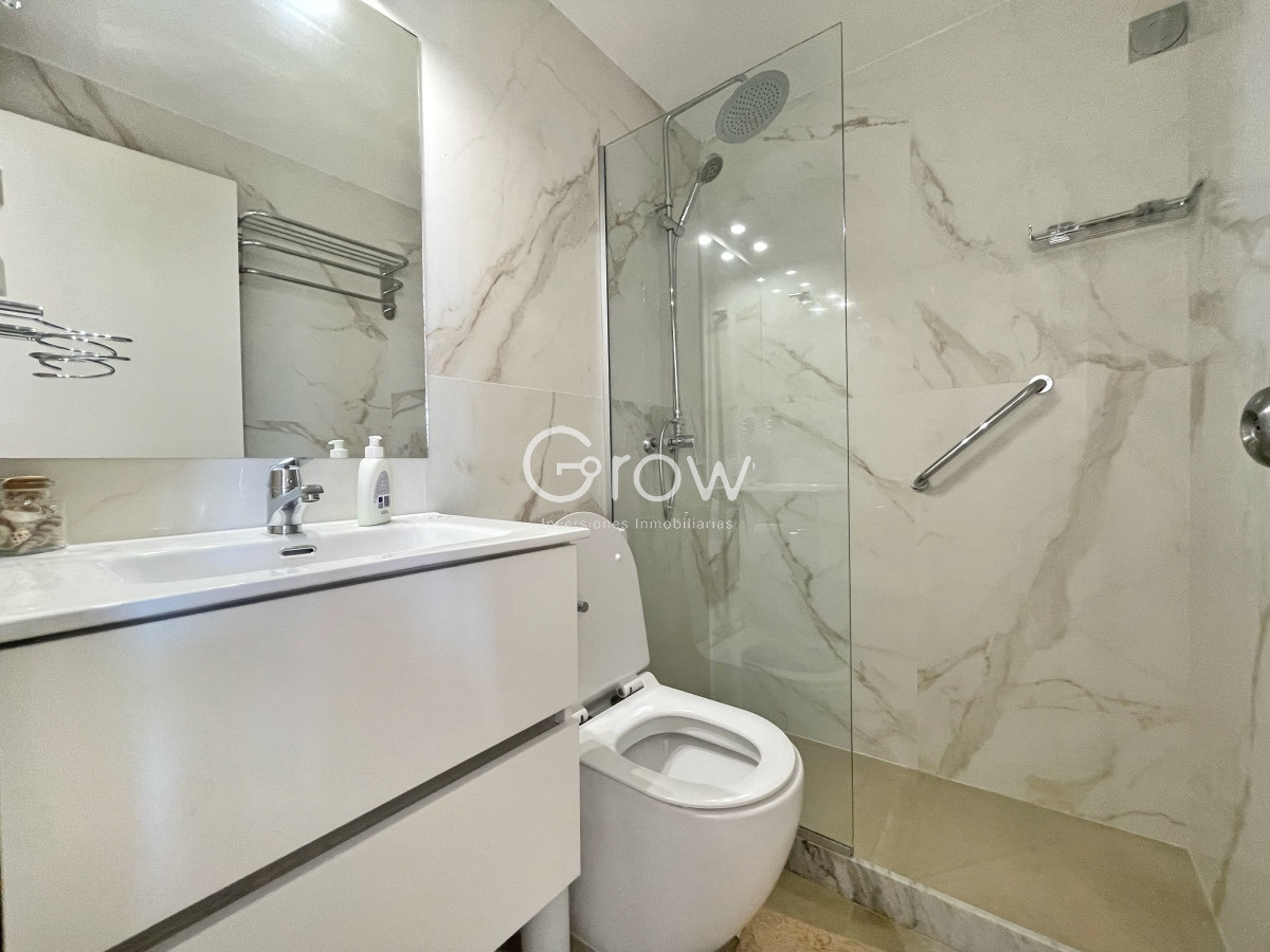 Apartamento ID.3453 - Primera linea Playa Mansa, 2 dormitorios 