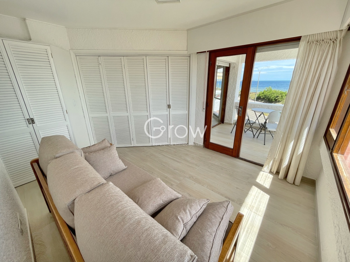 Apartamento ID.3453 - Primera linea Playa Mansa, 2 dormitorios 