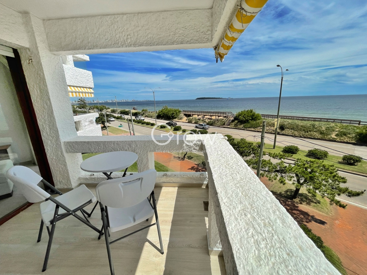 Apartamento ID.3453 - Primera linea Playa Mansa, 2 dormitorios 