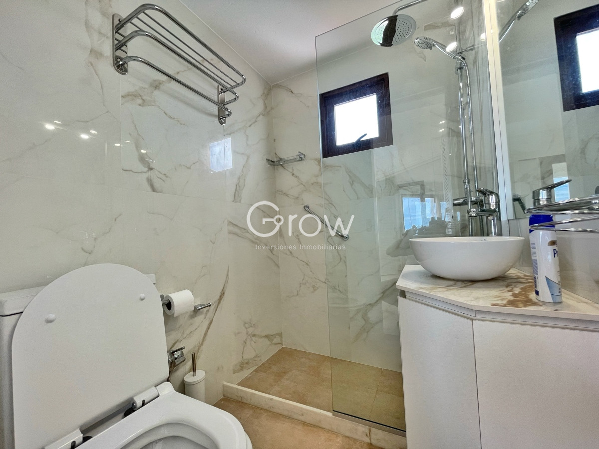 Apartamento ID.3453 - Primera linea Playa Mansa, 2 dormitorios 