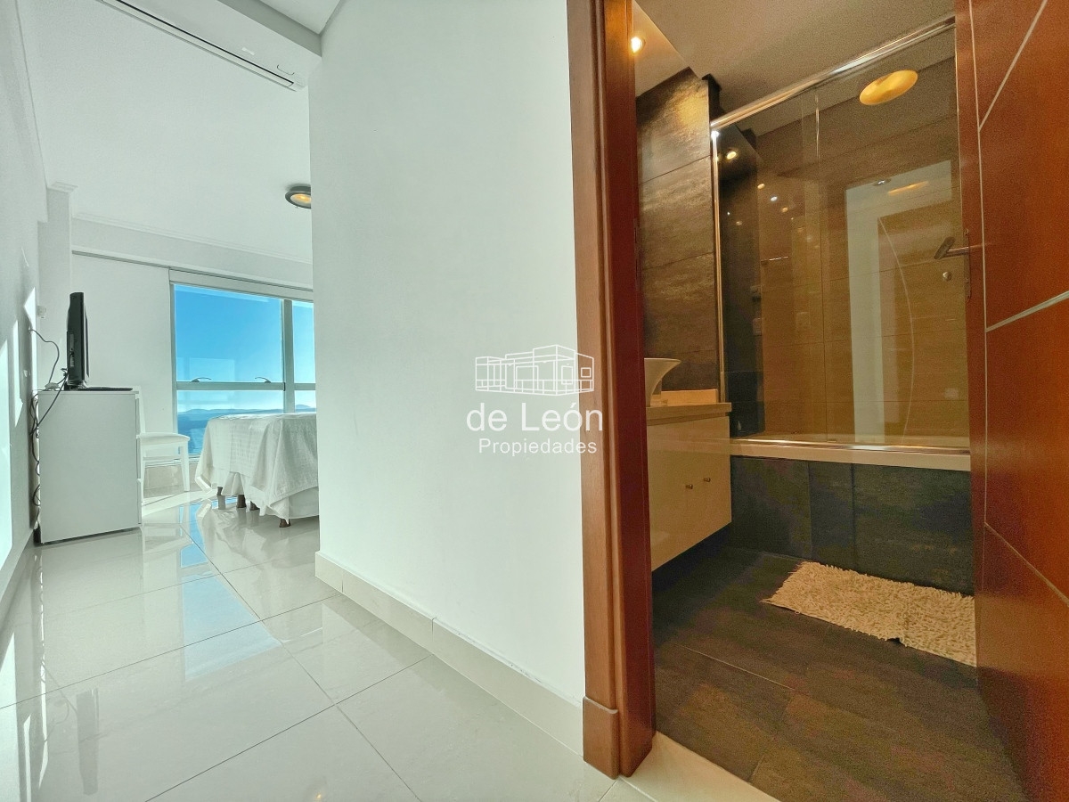 Apartamento ID.15178 - En venta, piso alto con excelente vista en torre de categoría primeras paradas de la mansa