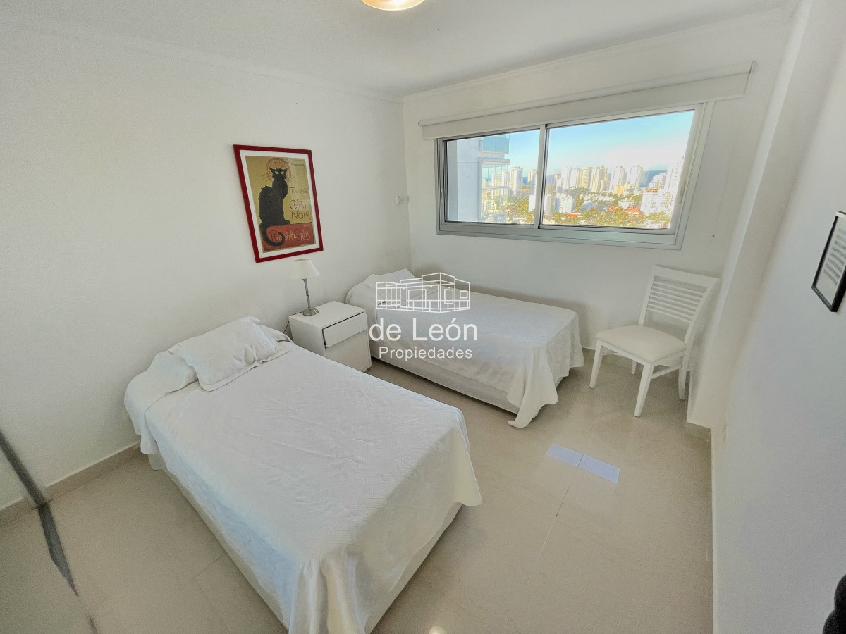 Apartamento ID.15178 - En venta, piso alto con excelente vista en torre de categoría primeras paradas de la mansa