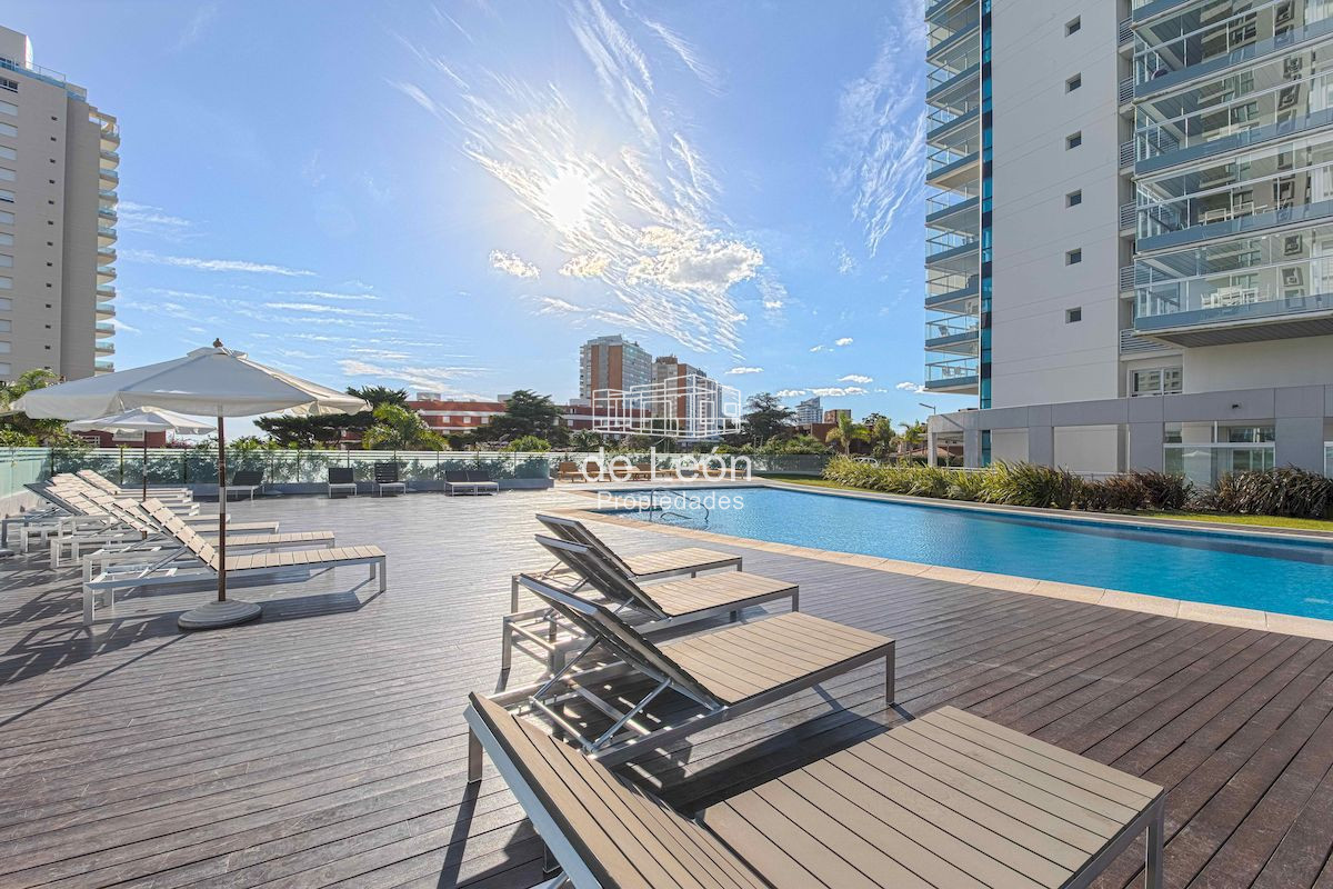 Apartamento ID.15178 - En venta, piso alto con excelente vista en torre de categoría primeras paradas de la mansa