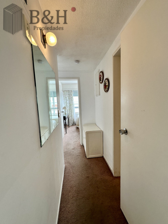Apartamento ID.7752 - Apartamento en venta de dos dormitorios con garaje en peninsula