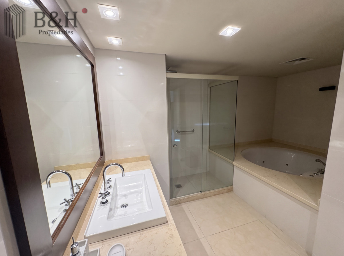 Apartamento ID.7808 - Exclusivo Penthouse en Torre Aquarela, piscina de uso exclusivo con vista a Punta Ballena