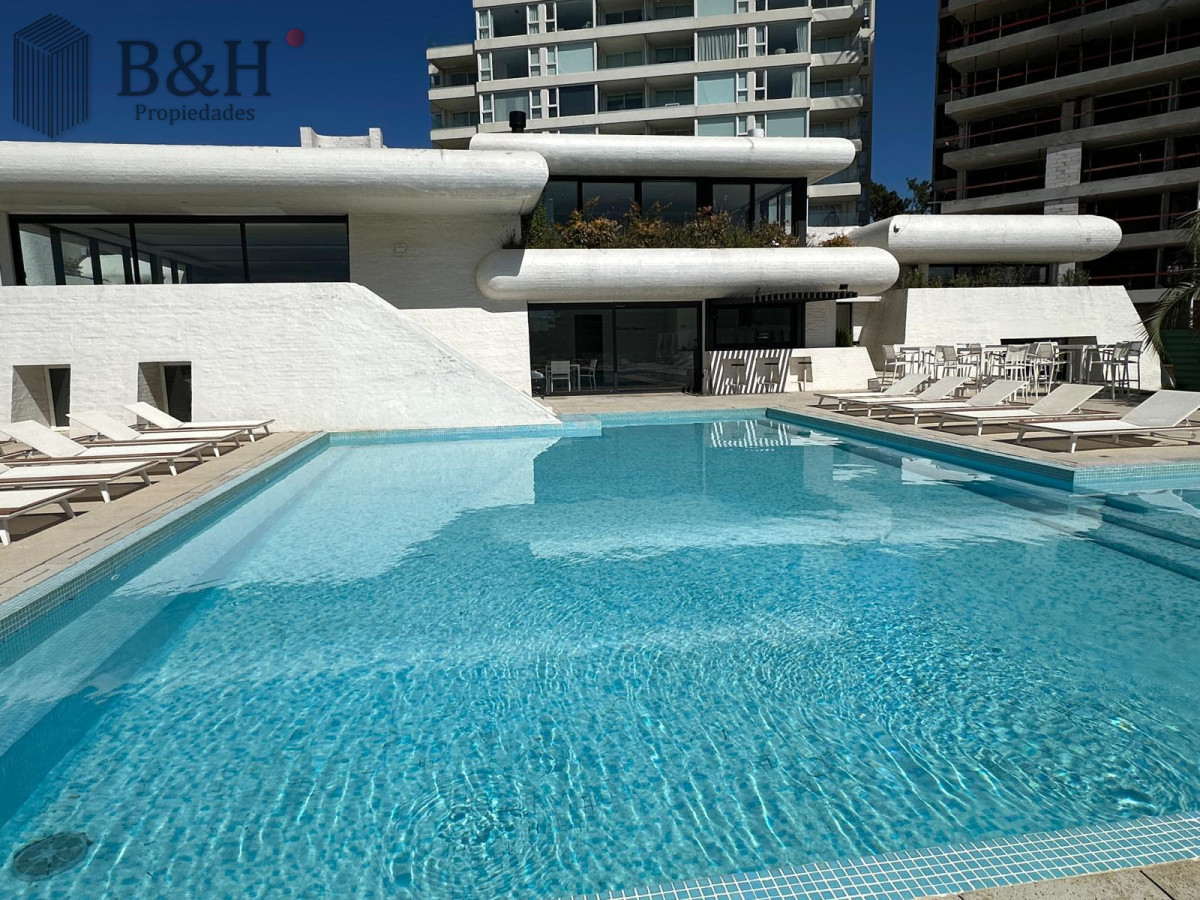 Apartamento ID.5198 - Apartamento Premium en Playa Mansa