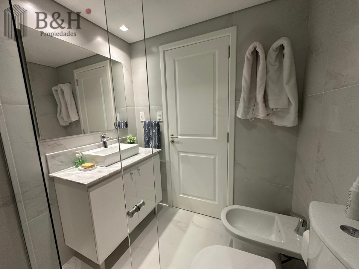 Apartamento ID.5198 - Apartamento Premium en Playa Mansa