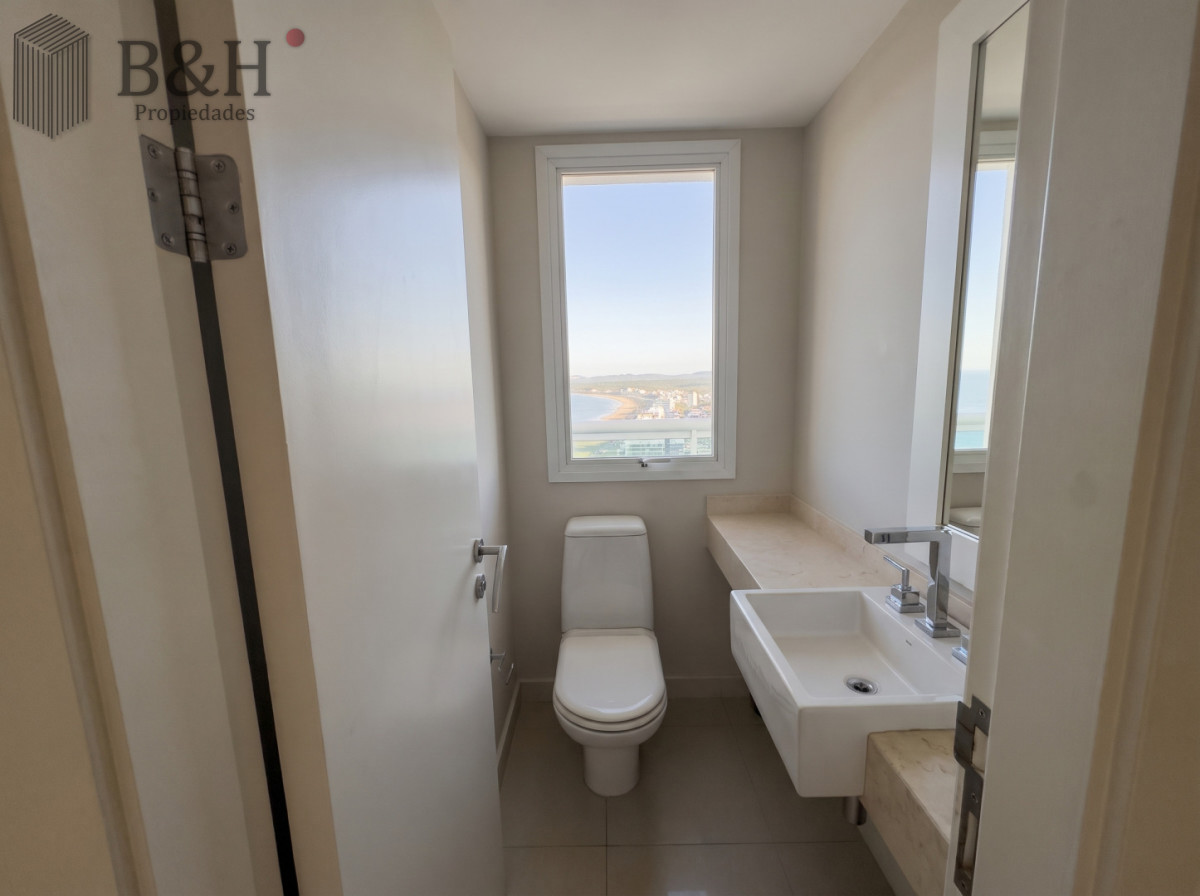 Apartamento ID.7808 - Exclusivo Penthouse en Torre Aquarela, piscina de uso exclusivo con vista a Punta Ballena