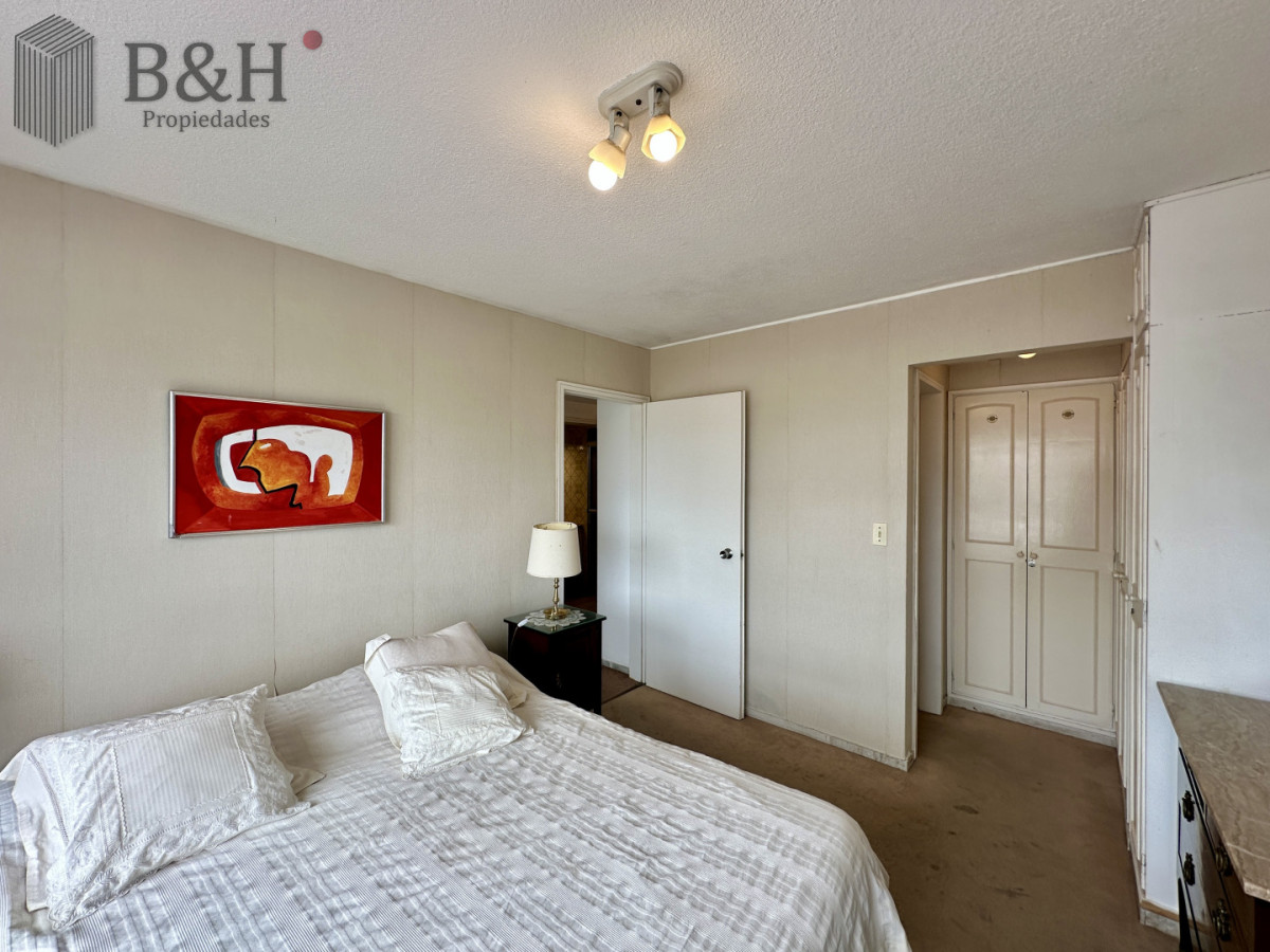 Apartamento ID.7752 - Apartamento en venta de dos dormitorios con garaje en peninsula