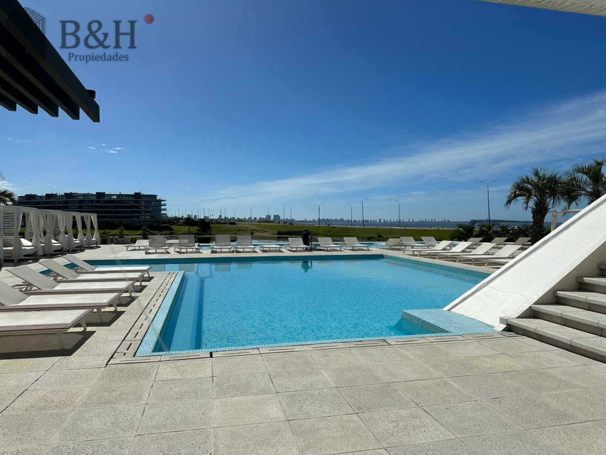 Apartamento ID.5198 - Apartamento Premium en Playa Mansa