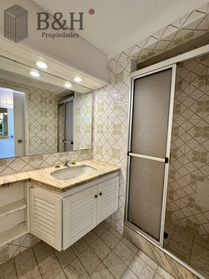 Apartamento ID.7752 - Apartamento en venta de dos dormitorios con garaje en peninsula