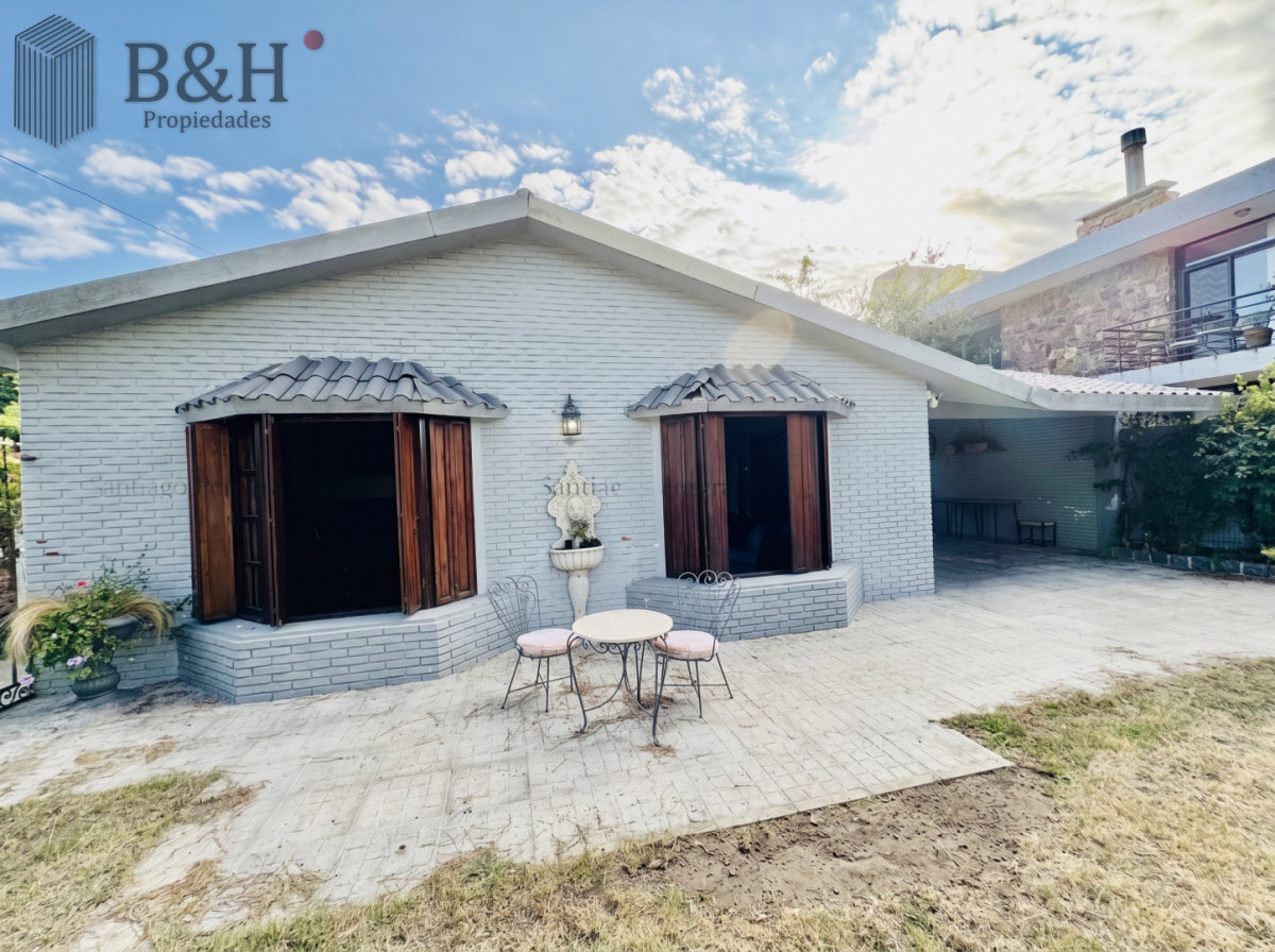 Casa ID.7182 - Casa de 4 dormitorios en Playa Mansa