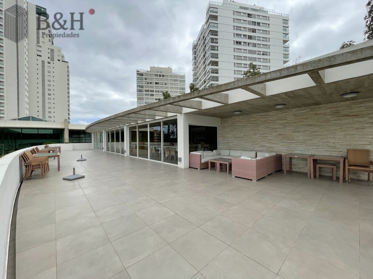 Apartamento ID.7808 - Exclusivo Penthouse en Torre Aquarela, piscina de uso exclusivo con vista a Punta Ballena