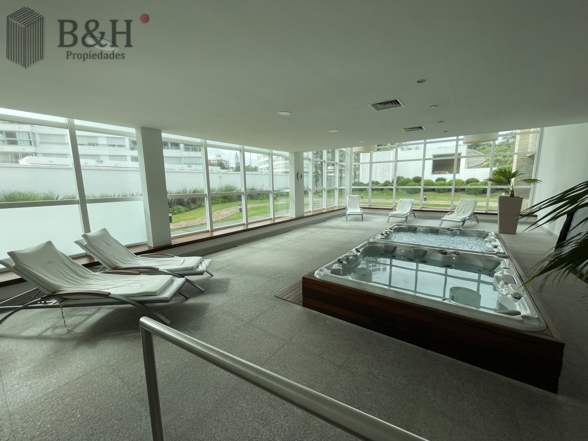 Apartamento ID.7808 - Exclusivo Penthouse en Torre Aquarela, piscina de uso exclusivo con vista a Punta Ballena