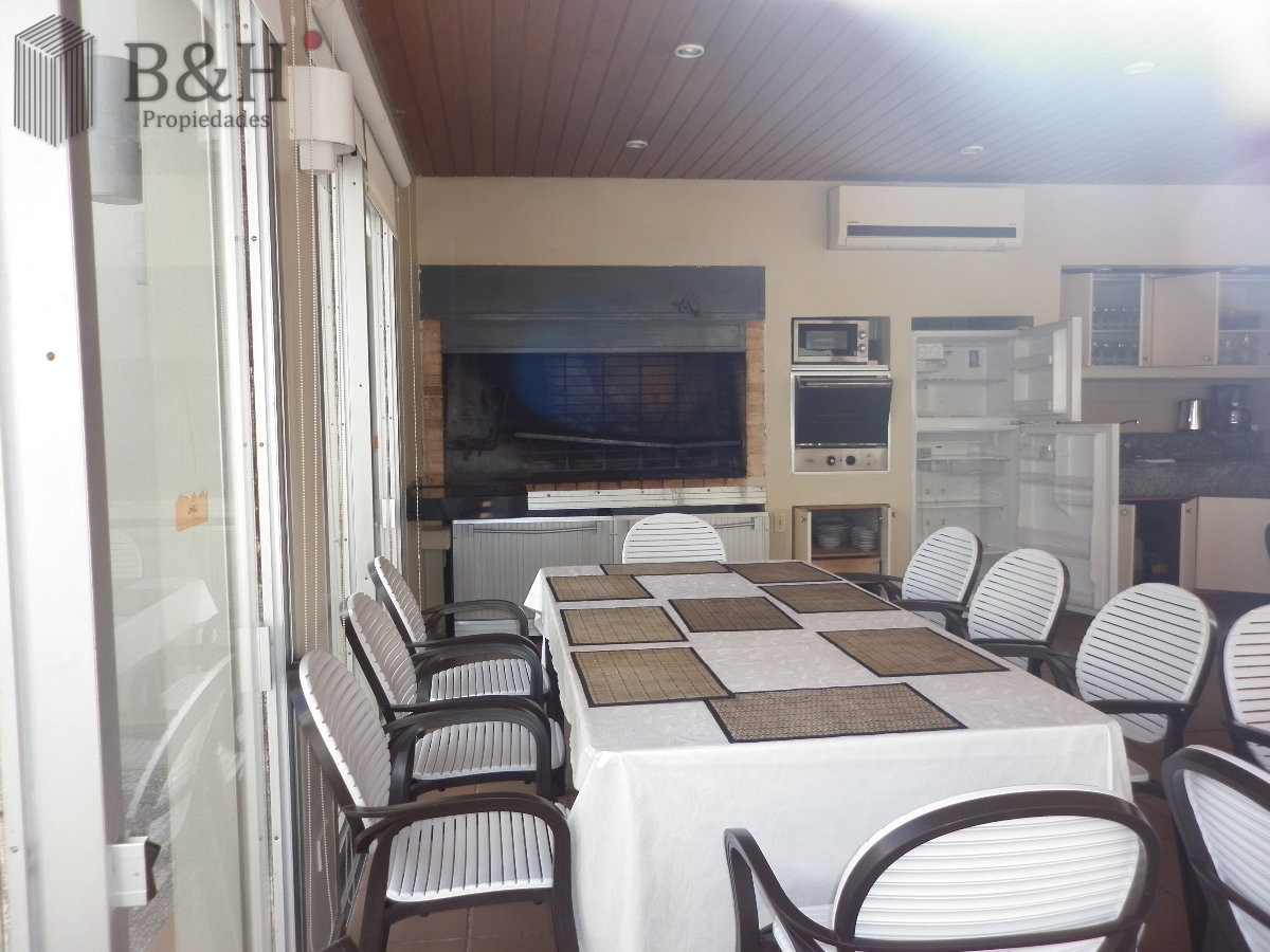 Apartamento ID.7752 - Apartamento en venta de dos dormitorios con garaje en peninsula