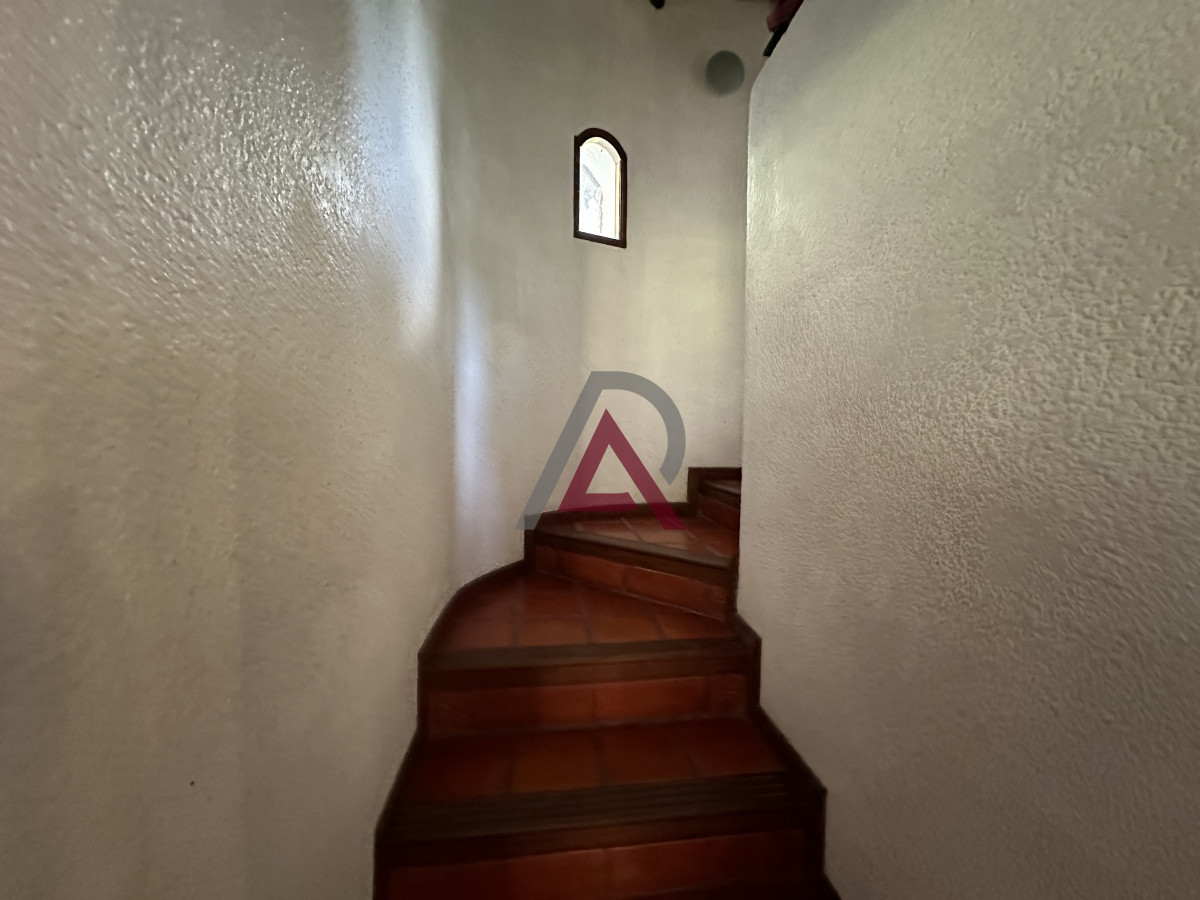 Casa ID.102 - Muy buen chalet en venta en Pinares 
