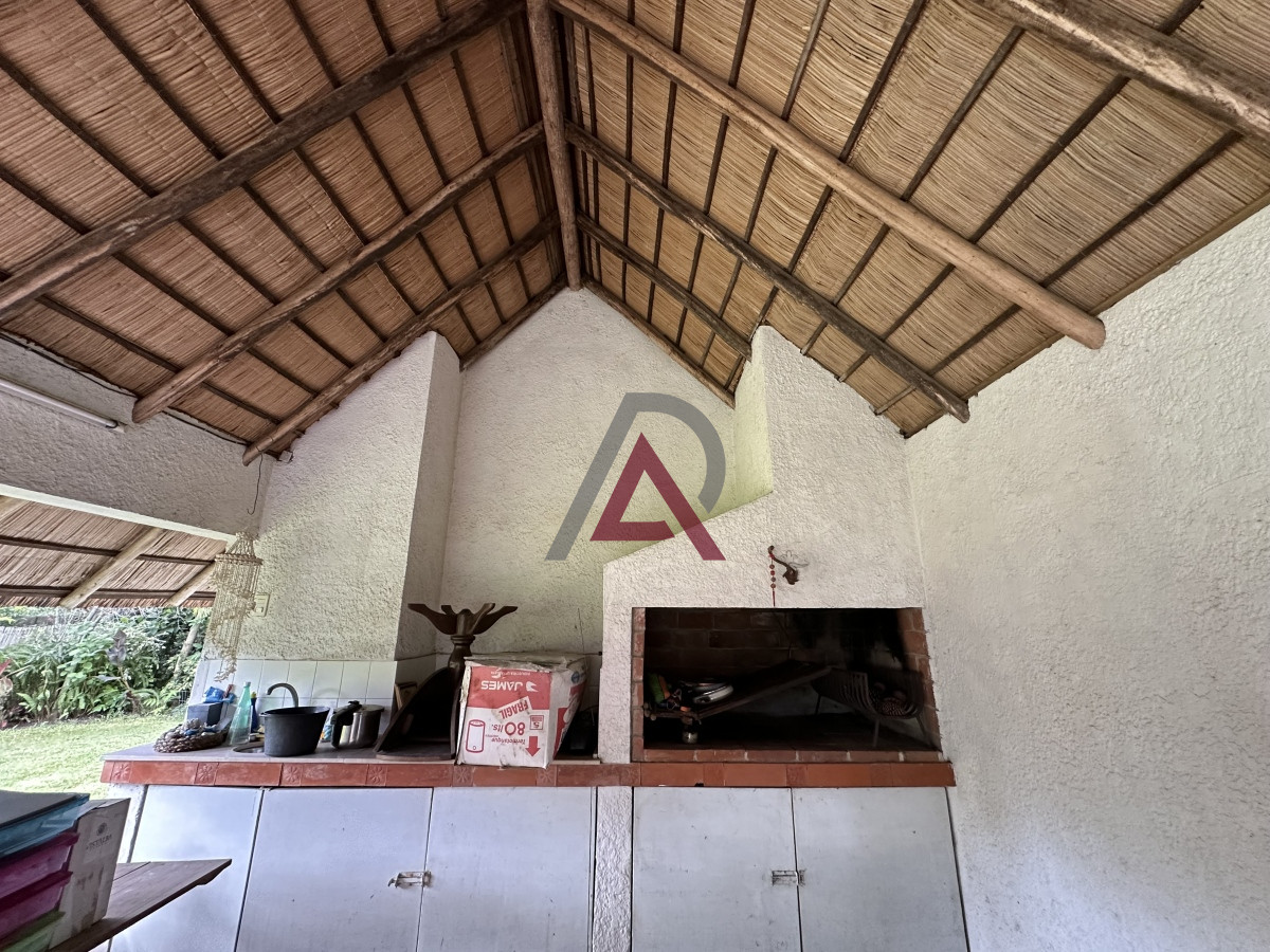 Casa ID.102 - Muy buen chalet en venta en Pinares 