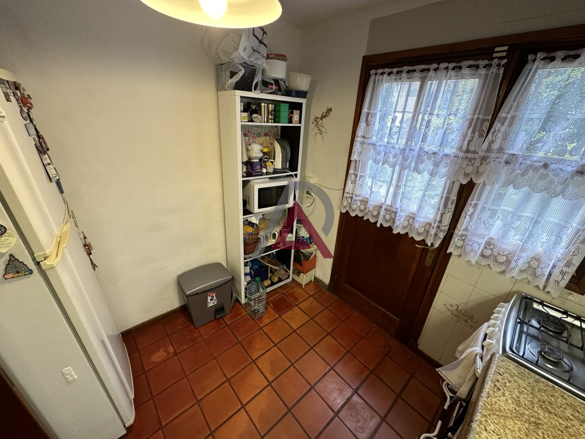 Casa ID.102 - Muy buen chalet en venta en Pinares 
