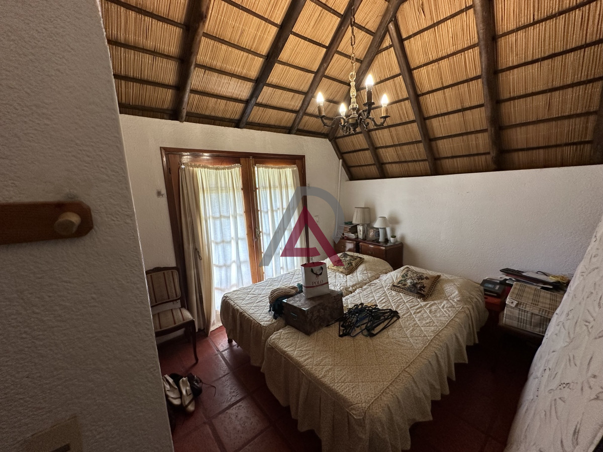 Casa ID.102 - Muy buen chalet en venta en Pinares 