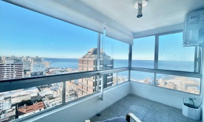 Apartamento con vista al mar en peninsula y garaje