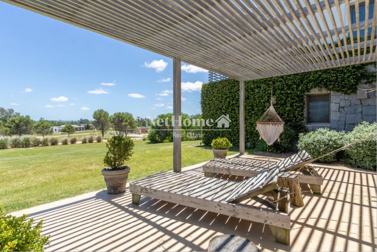 Casa ID.658 - Hermosa casa en venta en barrio Privado