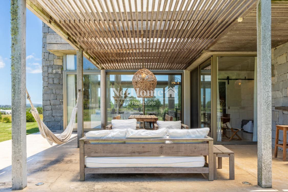 Casa ID.658 - Hermosa casa en venta en barrio Privado