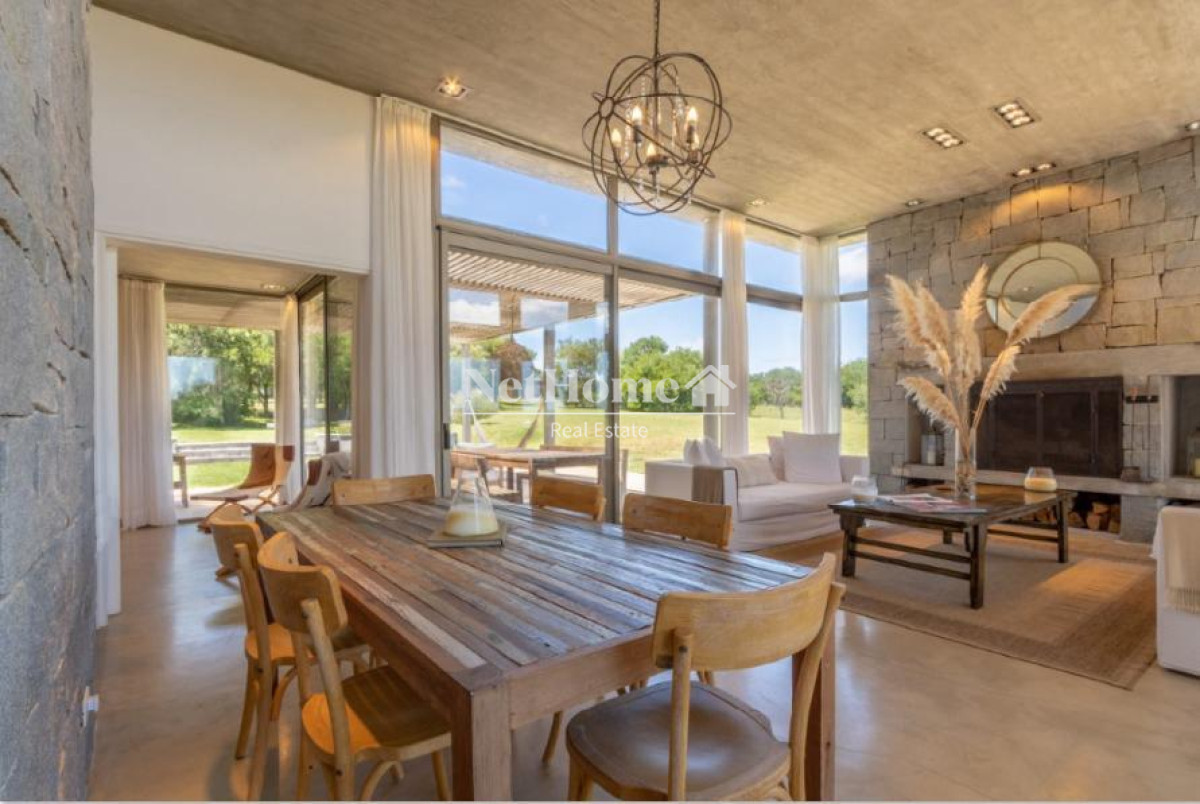 Casa ID.658 - Hermosa casa en venta en barrio Privado