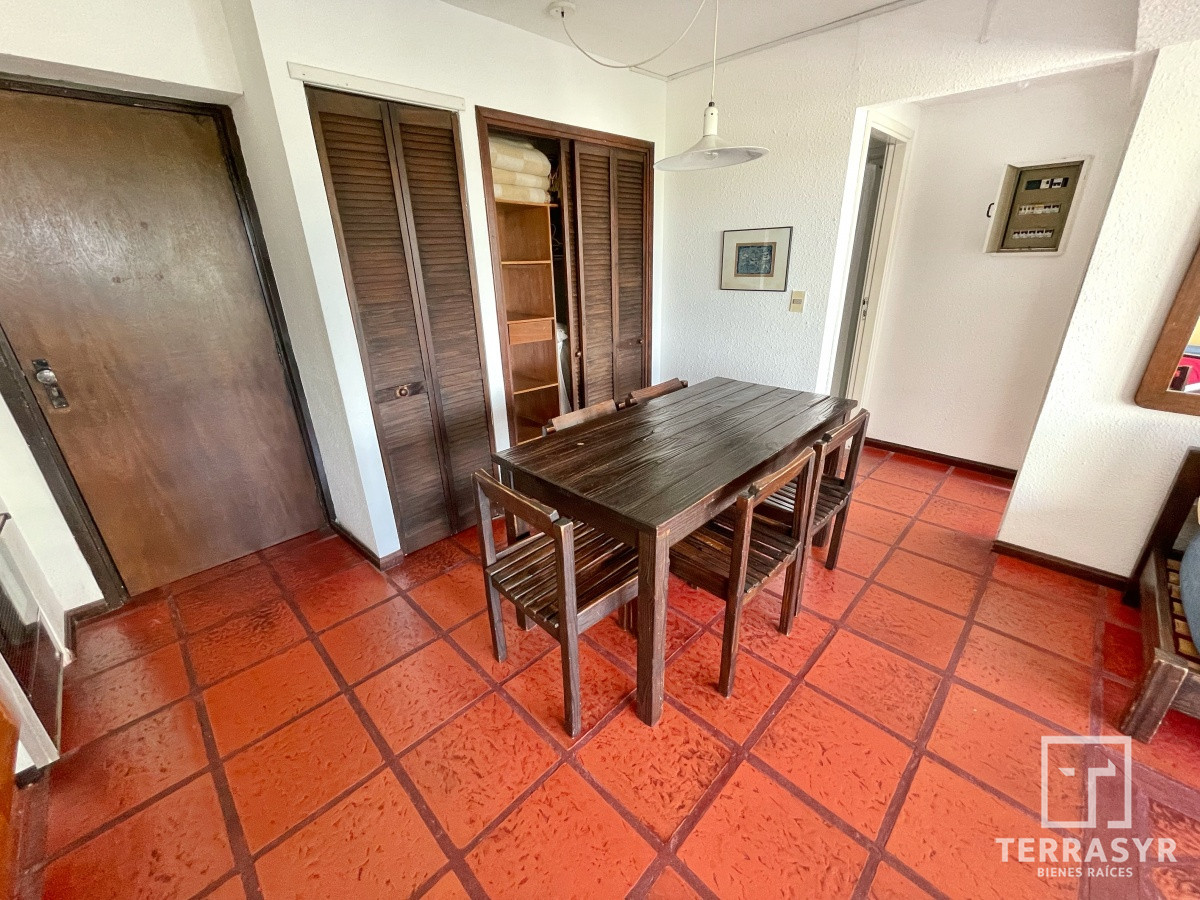 Apartamento ID.524 - Oportunidad Apartamento con cochera 50% financiado, pronto para escriturar