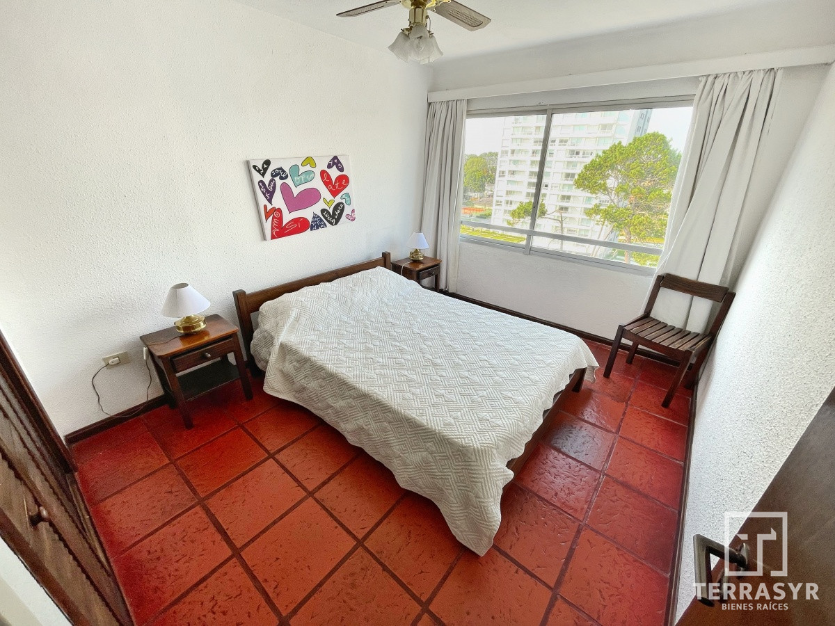Apartamento ID.524 - Oportunidad Apartamento con cochera 50% financiado, pronto para escriturar