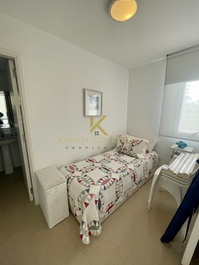 Apartamento ID.21094769 - Amplio Apartamento de 3 dormitorios + dependencia a 100 metros Del Mar