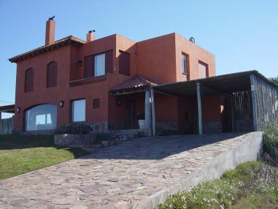 Hermoso chalet con vista al Mar en el Chorro, Manantiales