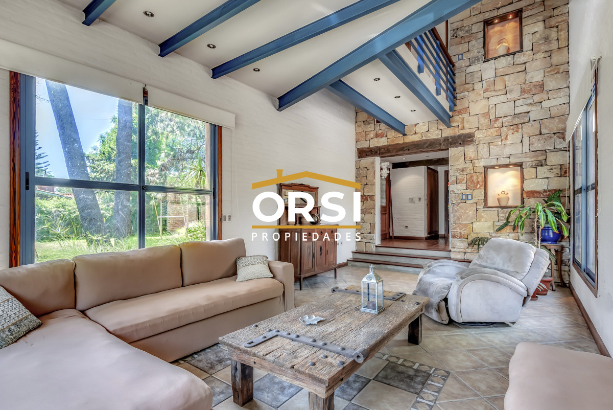 Casa ID.274 - Casa 5 dormitorios en Nuevo cantegril