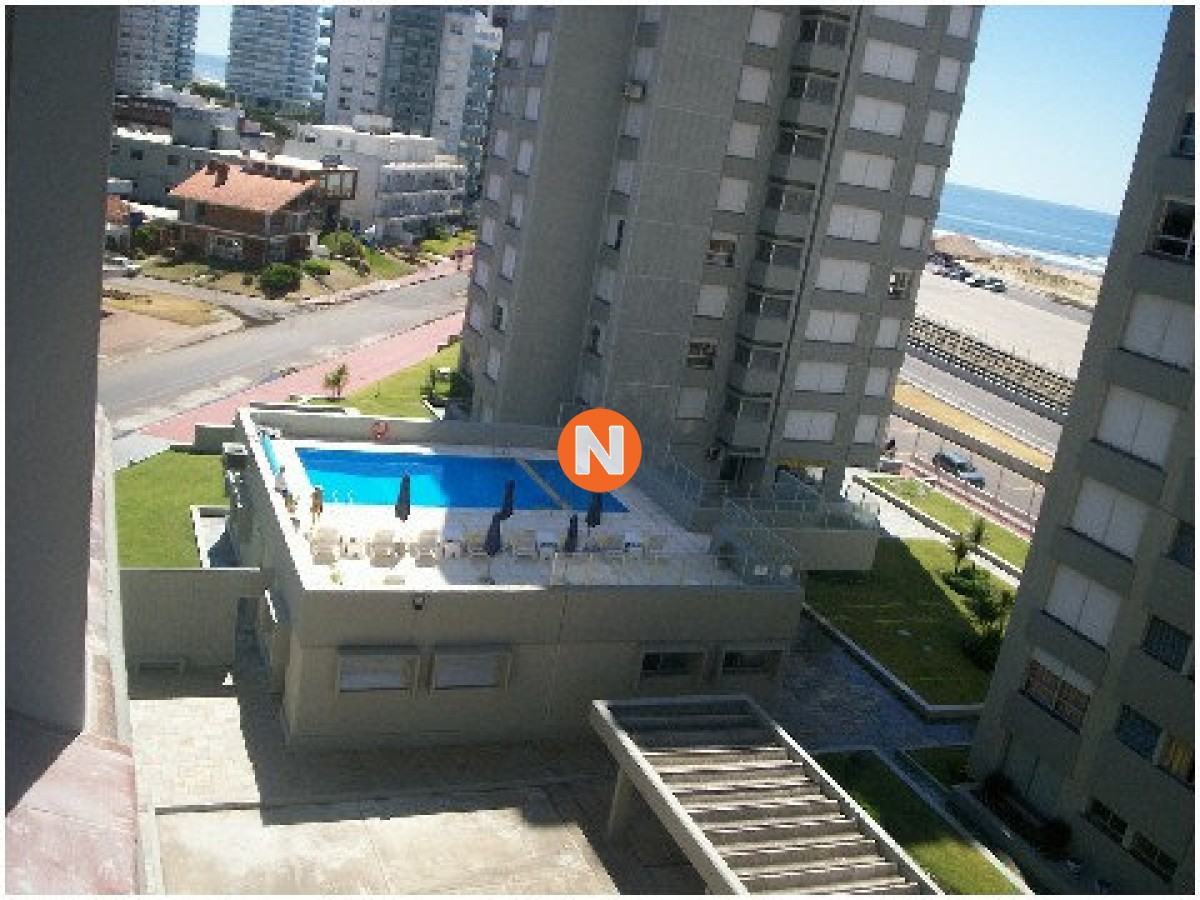 Apartamento Ref.218060 - Excelente ubicacion ,vista directa al mar