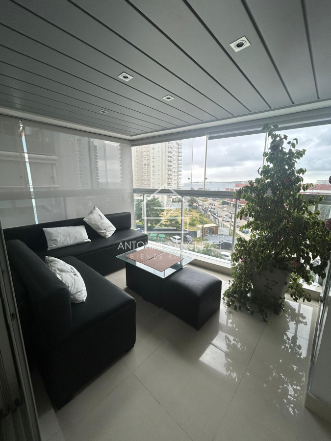 Apartamento ID.1689 - Venta Apartamento 2 dormitorios Mansa Miami Boulevard