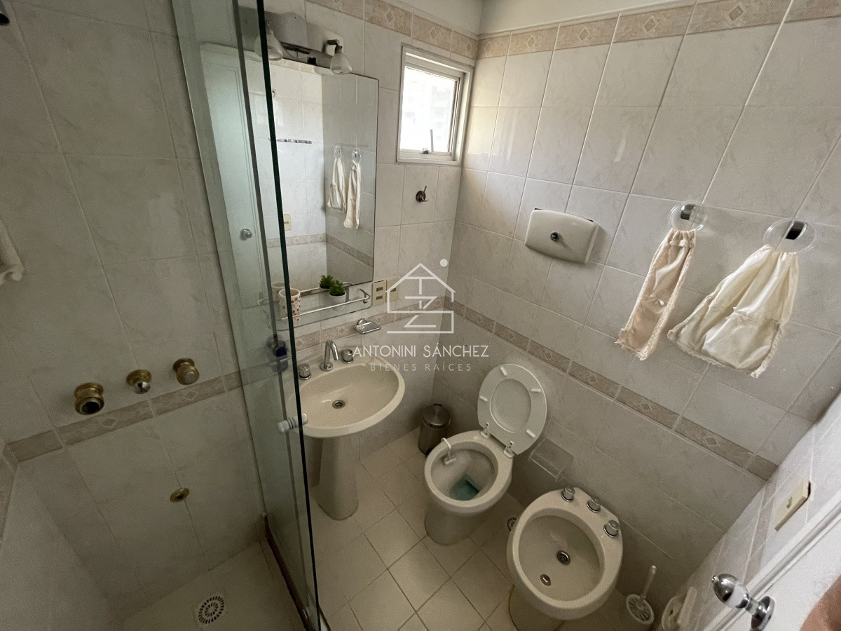 Apartamento ID.1149 - Apartamento de 3 dormitorios con amenities y vista a la isla y los dedos garage en subsuelo lavadero mucama piscina