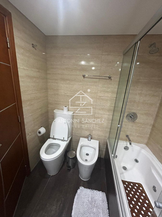 Apartamento ID.1689 - Venta Apartamento 2 dormitorios Mansa Miami Boulevard