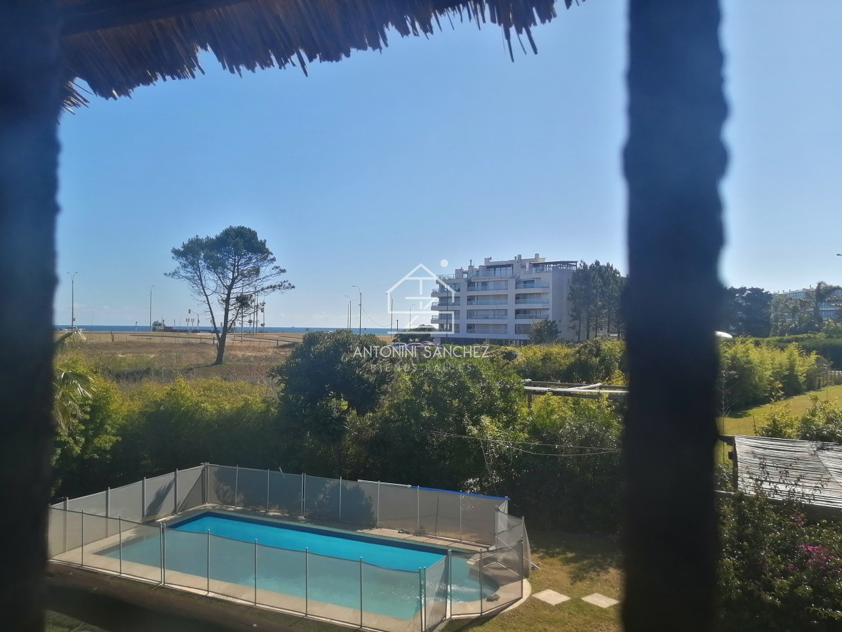 Casa ID.1528 - Casa con pileta a 1 cuadra de la Playa Ideal familias grandes