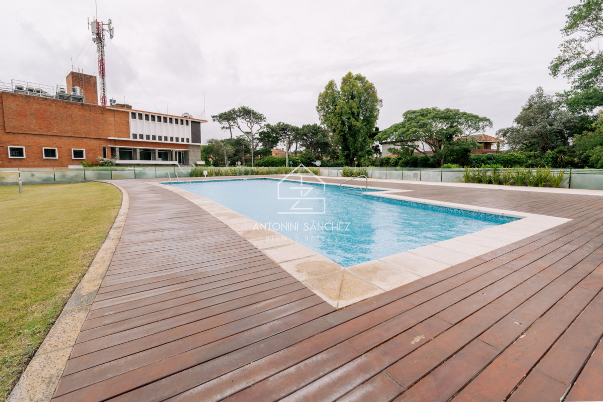 Apartamento ID.1540 - Venta Apartamento Mansa Punta del este