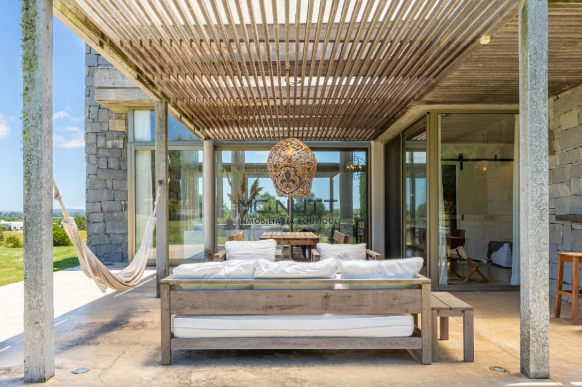 Casa ID.413/ - Hermosa casa en venta