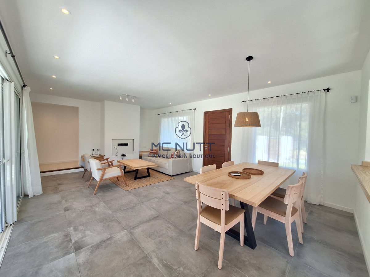 Casa ID.886/ - Casa a estrenar en la barra con piscina para la venta