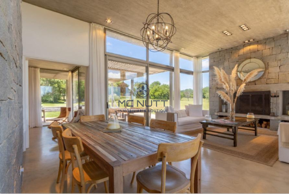 Casa ID.413/ - Hermosa casa en venta