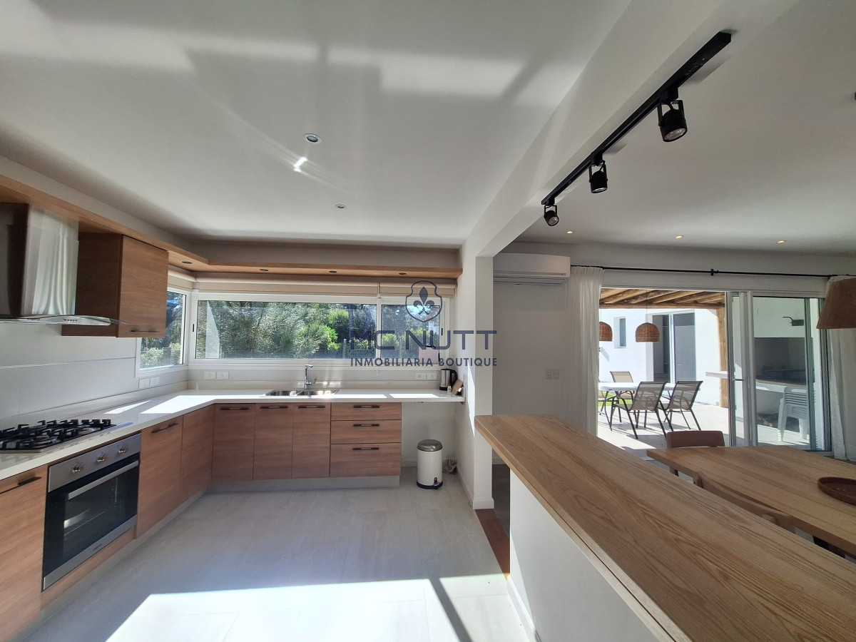 Casa ID.886/ - Casa a estrenar en la barra con piscina para la venta